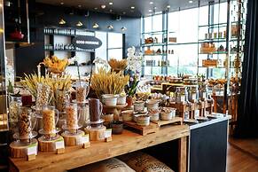 DoubleTree by Hilton Hotel Minsk