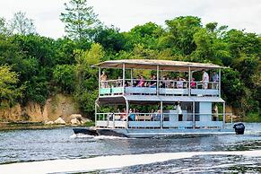 Paraa Safari Lodge