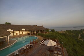 Mweya Safari Lodge
