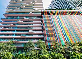 Dua Miami, Autograph Collection