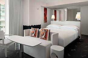 Dua Miami, Autograph Collection