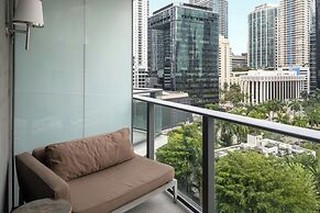 Dua Miami, Autograph Collection