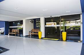 Summit Millian Hotel