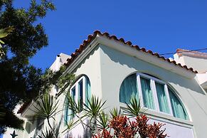 Numero Uno Beach Apartments