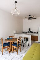 Numero Uno Beach Apartments