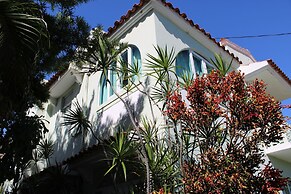 Numero Uno Beach Apartments