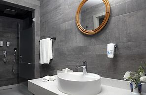 Design Plus Seya Beach Hotel