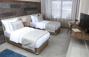 Design Plus Seya Beach Hotel