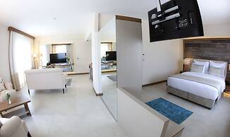 Design Plus Seya Beach Hotel