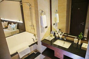 Wyndham Legend Halong Hotel