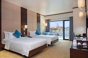 Wyndham Legend Halong Hotel