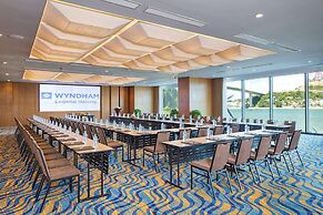 Wyndham Legend Halong Hotel