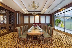 Wyndham Legend Halong Hotel