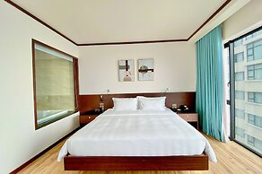 Wyndham Legend Halong Hotel