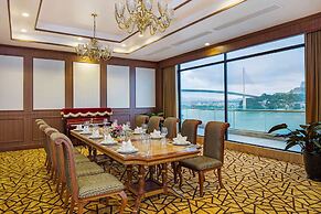 Wyndham Legend Halong Hotel