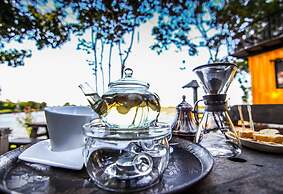 Pludhaya Resort & Spa