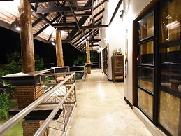 Above the Sea Guesthouse