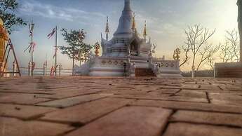 Above the Sea Guesthouse