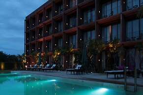 The Glory River Kwai Hotel