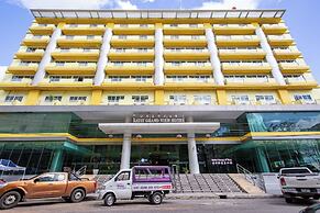 Satit Grand View Hotel