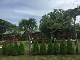 Baan Ing Khao Resort