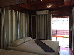 Baan Ing Khao Resort