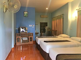 Baan Ing Khao Resort