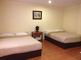 Baan Ing Khao Resort