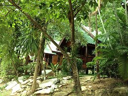 Baan Ing Khao Resort