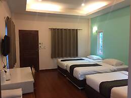 Baan Ing Khao Resort