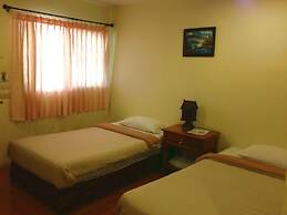 Baan Ing Khao Resort