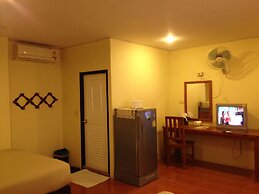 Baan Ing Khao Resort