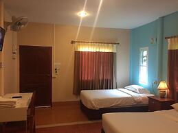 Baan Ing Khao Resort