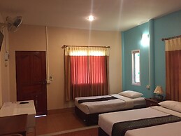 Baan Ing Khao Resort