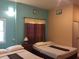 Baan Ing Khao Resort