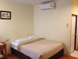 Baan Ing Khao Resort