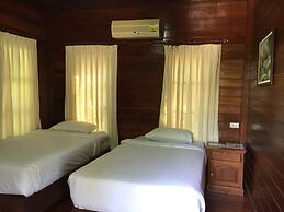 Baan Ing Khao Resort