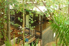 Sam's Jungle Guesthouse