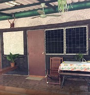 Sam's Jungle Guesthouse