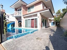 Pattaya Pool Villa