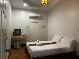 Sam's House Guesthouse