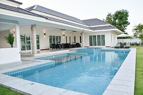 Tulip House Pool Villa Hua Hin