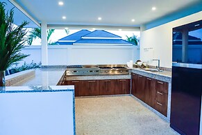 Tulip House Pool Villa Hua Hin