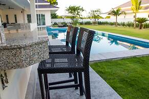Tulip House Pool Villa Hua Hin