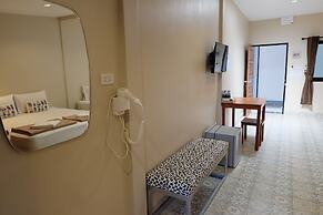 Warm Well Hostel Kanchanaburi