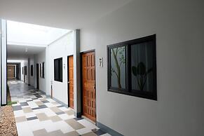 Warm Well Hostel Kanchanaburi