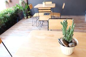 Warm Well Hostel Kanchanaburi