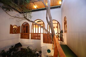 Riad O-ly