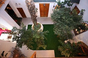 Riad O-ly