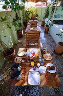 Riad O-ly